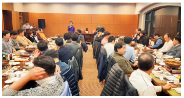에디터 사진